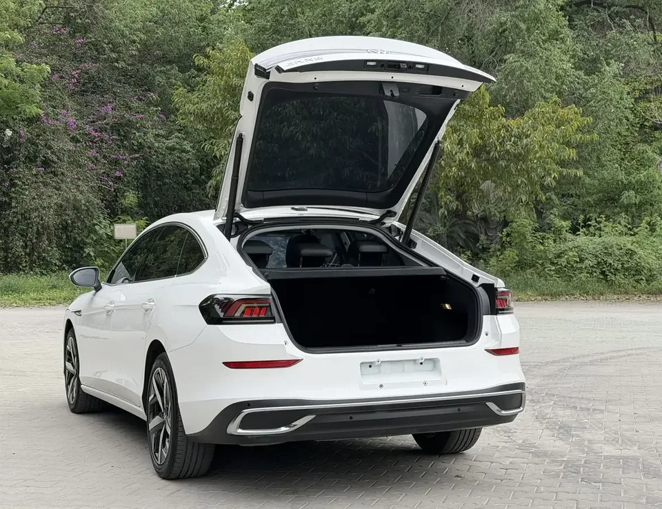 Volkswagen Lamando Lingdu 2022 Lingdu L 280TSI DSG Cool Edition 2022 — thumbnail 4
