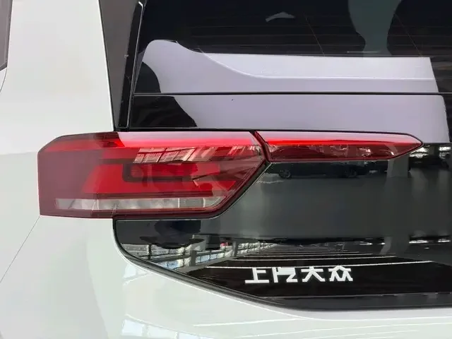 Volkswagen ID.3 Volkswagen ID.3 2025 Smart Pure Smart Edition 2024 — thumbnail 4