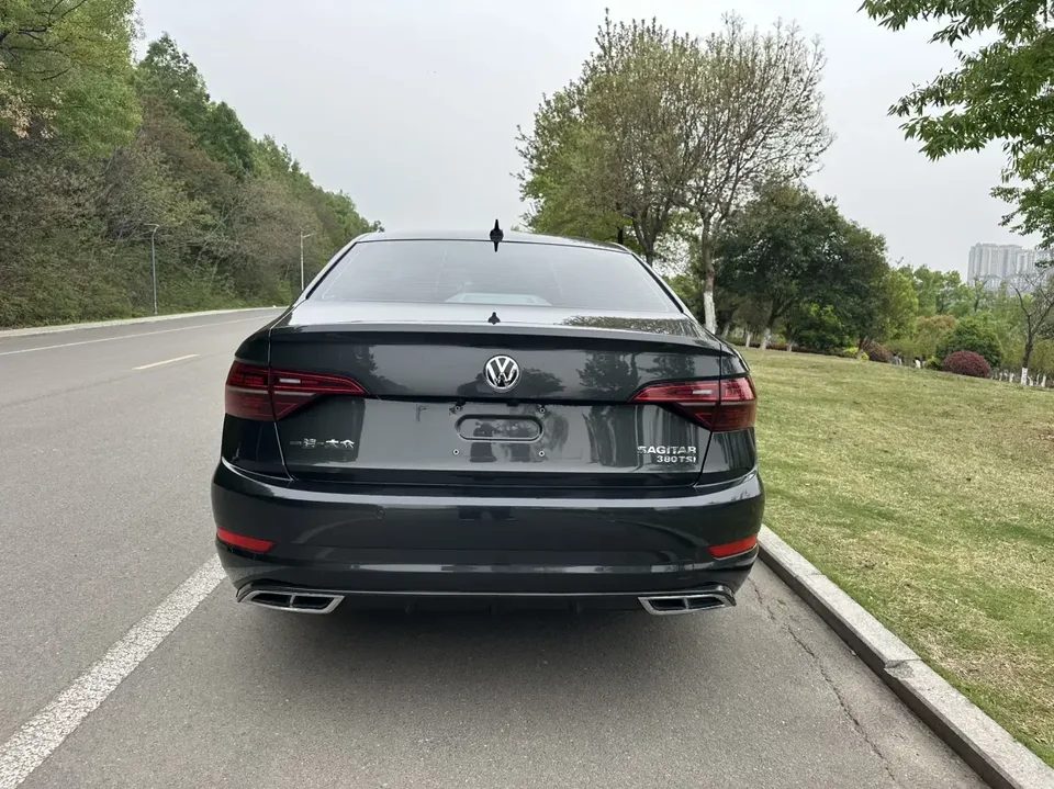 Volkswagen Sagitar Sagitar 2021 280TSI DSG Beyond Edition 2022 — thumbnail 2