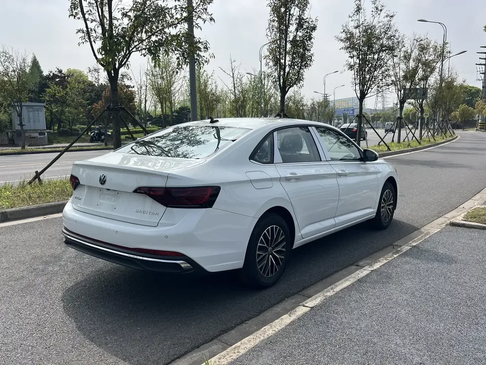 Volkswagen Sagitar Sagitar 2025 200TSI DSG Flying Edition 2026 — thumbnail 2