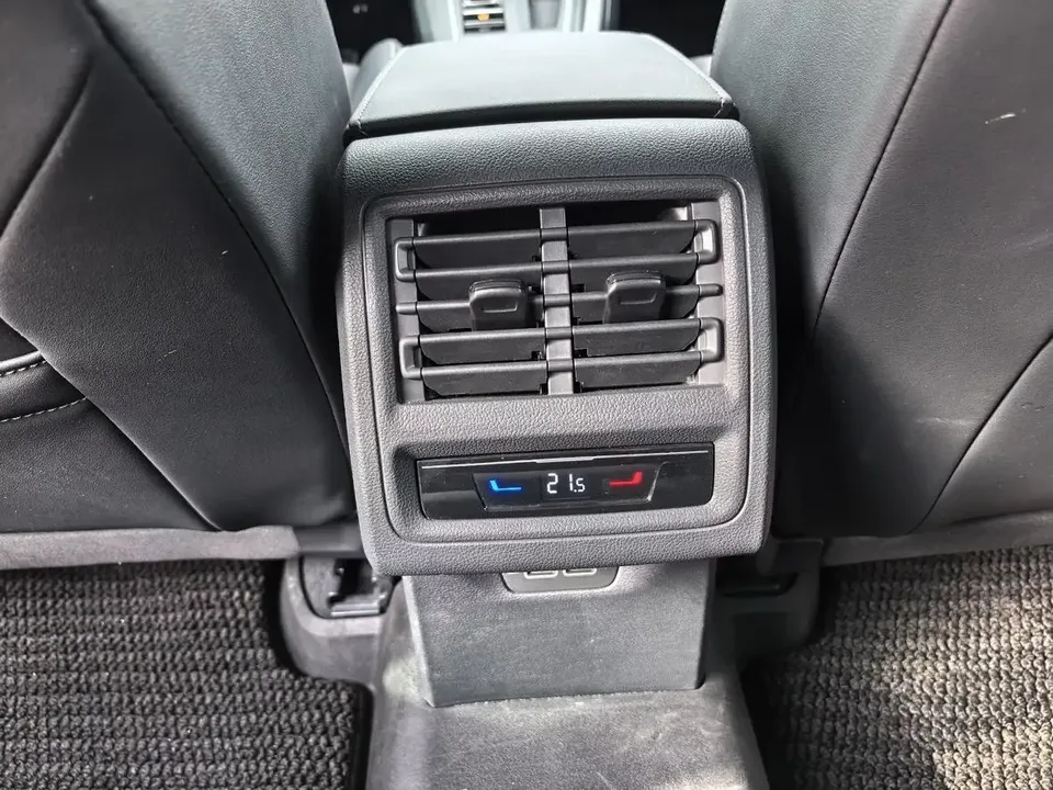Volkswagen Golf golf 2023 280TSI DSG R-Line Lite 2023 — thumbnail 4
