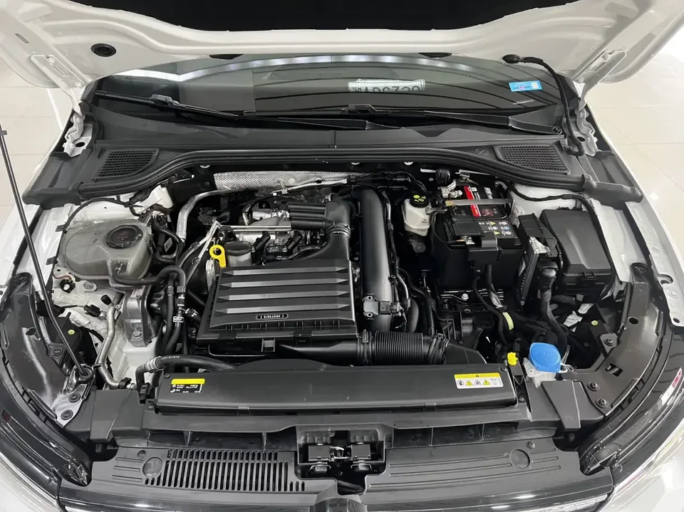 Volkswagen Golf golf 2021 280TSI DSG R-Line 2022 — thumbnail 2