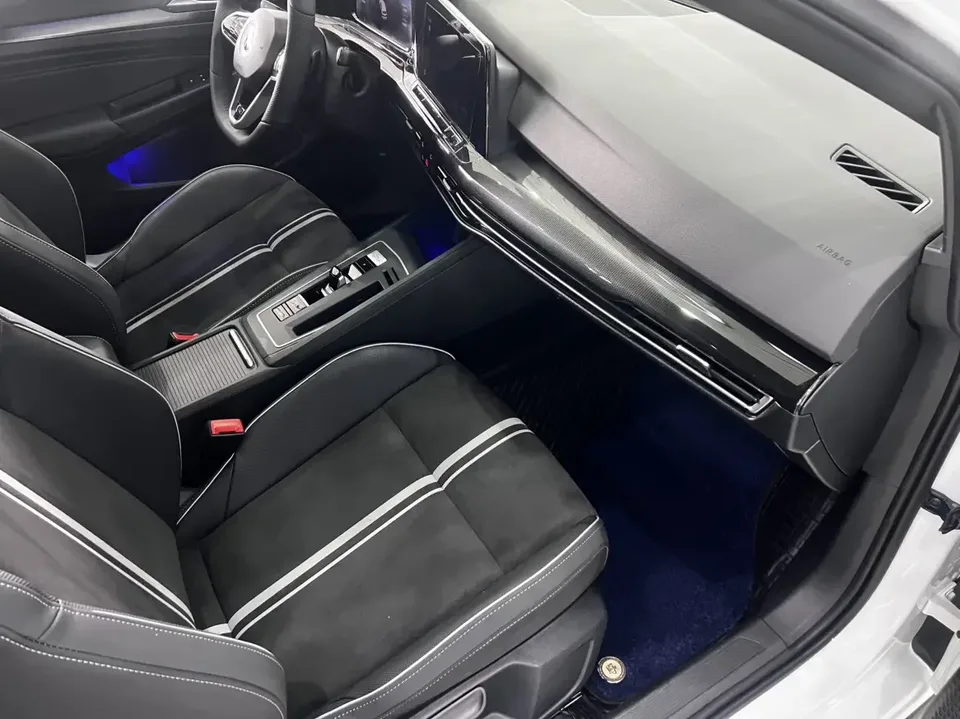 Volkswagen Golf golf 2021 280TSI DSG R-Line 2022 — thumbnail 4