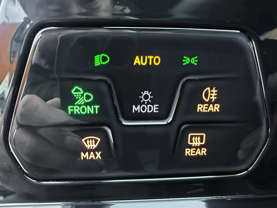 Volkswagen Golf golf 2021 280TSI DSG R-Line 2022 — thumbnail 3