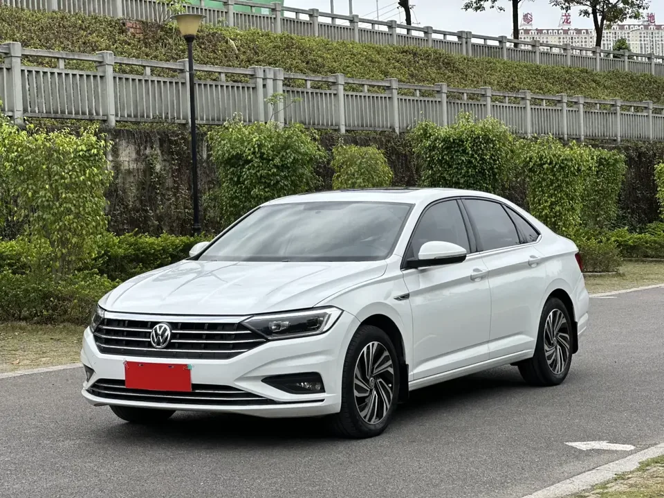 Volkswagen Sagitar Sagitar 2022 280TSI DSG Flying Edition 2022 — photo 1, buy with delivery to Moscow