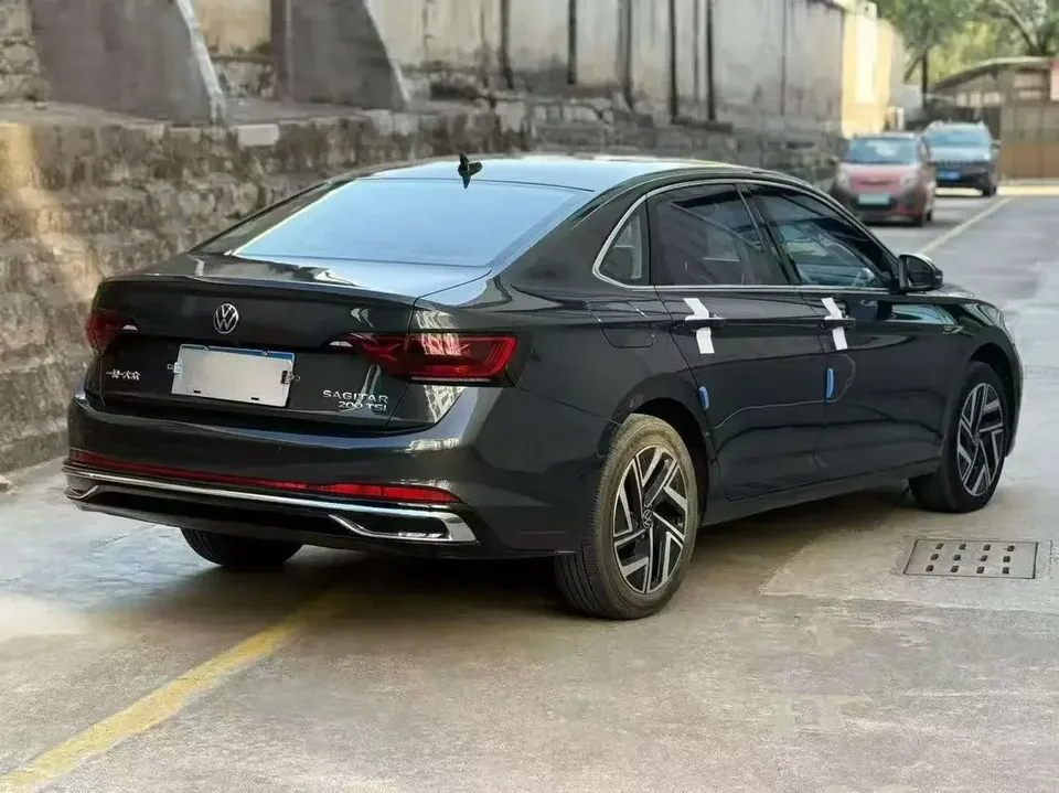 Volkswagen Sagitar Sagitar 2022 200TSI DSG Beyond Edition 2023 — thumbnail 2