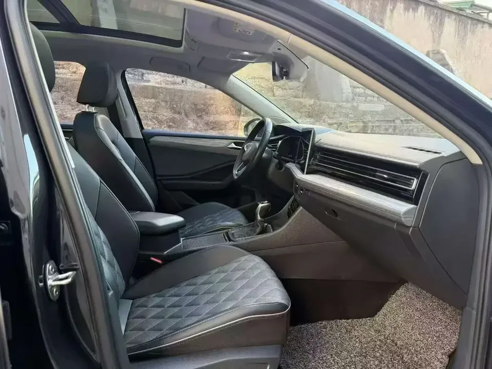 Volkswagen Sagitar Sagitar 2022 200TSI DSG Beyond Edition 2023 — thumbnail 3