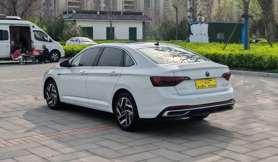Volkswagen Sagitar Sagitar 2023 200TSI DSG Beyond Edition 2023 — thumbnail 4