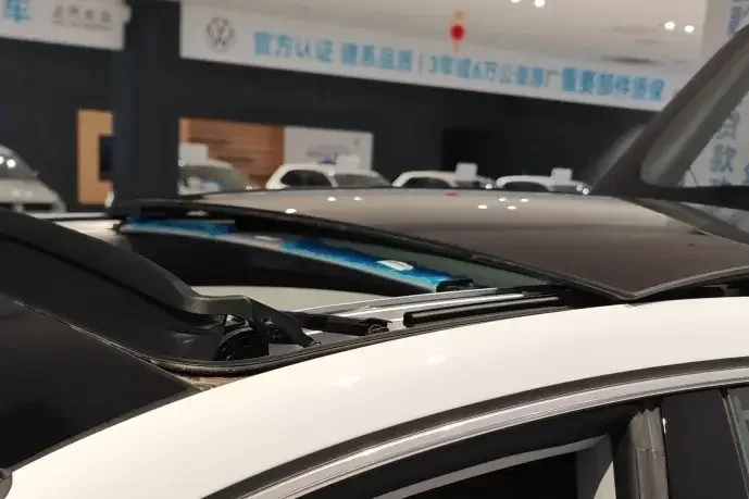 Volkswagen Lamando Lingdu 2024 Lingdu L 280TSI DSG Hot Edition 2024 — thumbnail 4
