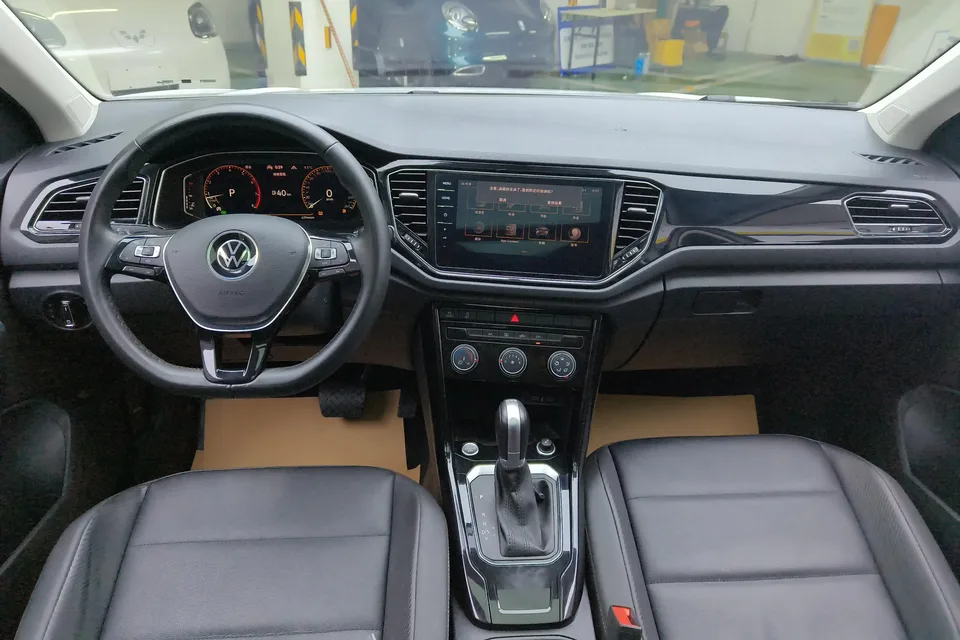Volkswagen T-Roc TANG 2022 280TSI DSG 2WD Elite PLUS 2022 — thumbnail 4