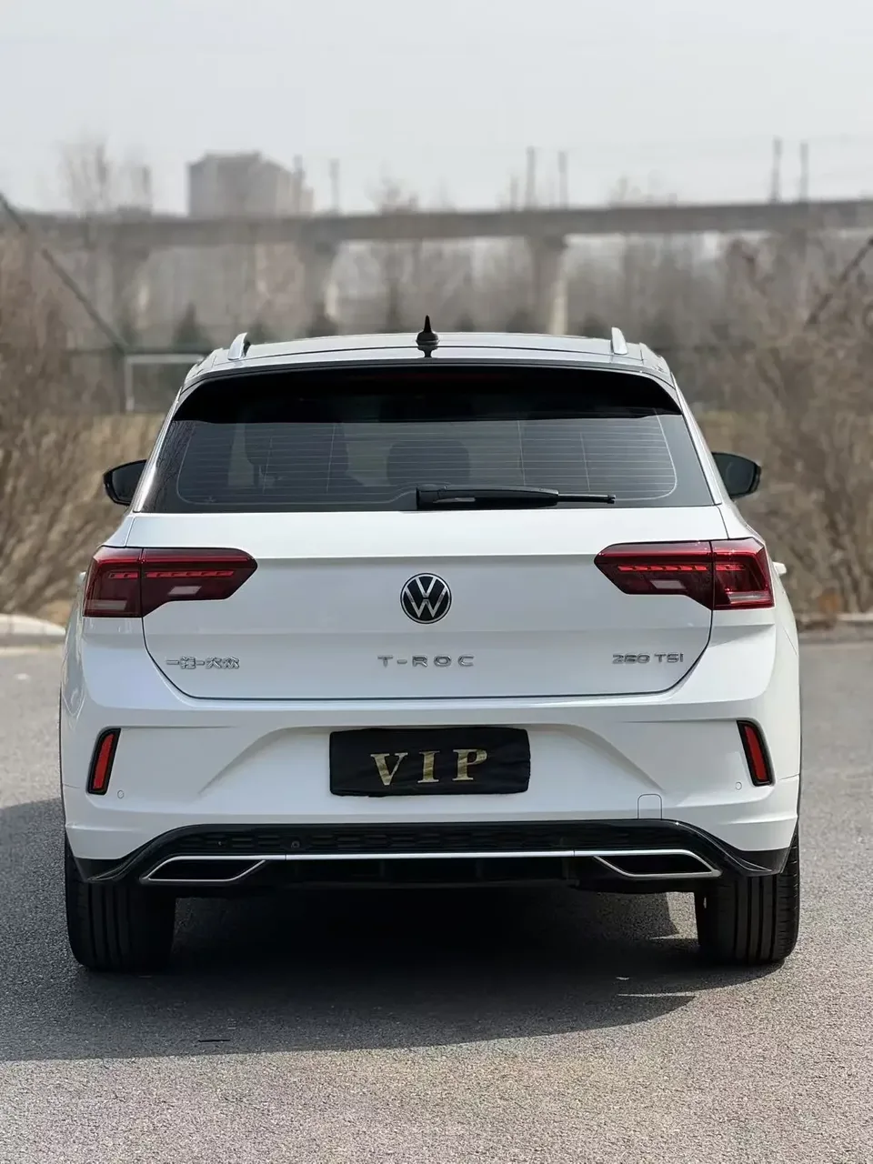 Volkswagen T-Roc TANG 2022 280TSI DSG 2WD R-Line Pro PLUS 2023 — thumbnail 2