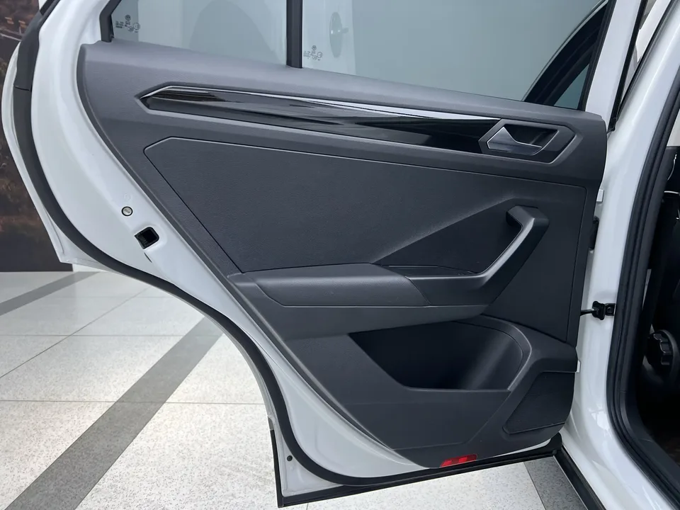 Volkswagen T-Roc TANG 2021 280TSI DSG 2WD Comfort Smart Edition 2022 — thumbnail 3
