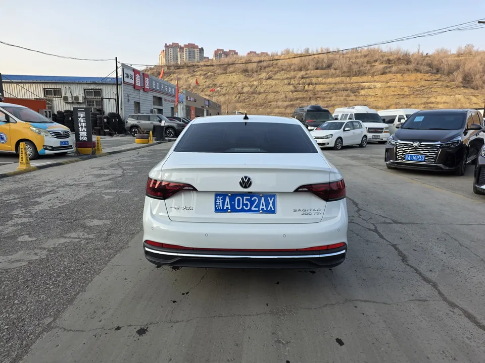 Volkswagen Sagitar Sagitar 2024 200TSI DSG Flying Edition 2024 — thumbnail 2