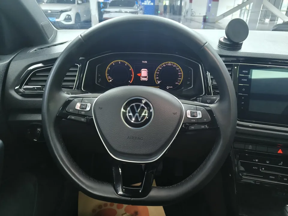 Volkswagen T-Roc TANG 2021 Modified 280TSI DSG 4WD Luxury Smart Edition 2022 — thumbnail 4