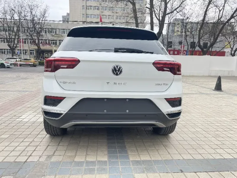 Volkswagen T-Roc TANG 2022 280TSI DSG 2WD Comfort PLUS 2022 — thumbnail 2