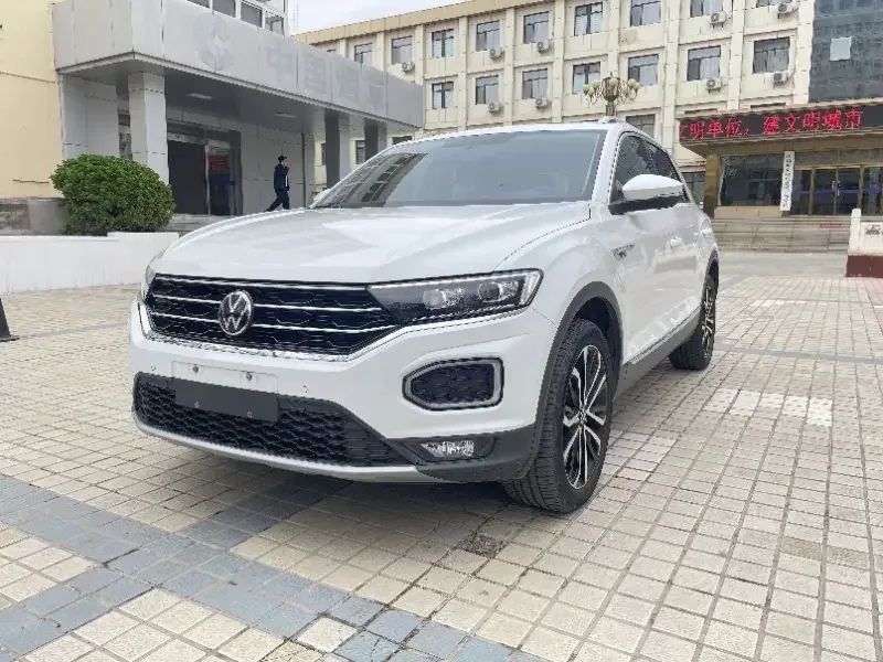 Volkswagen T-Roc TANG 2022 280TSI DSG 2WD Comfort PLUS 2022 — photo 1, buy with delivery to Moscow