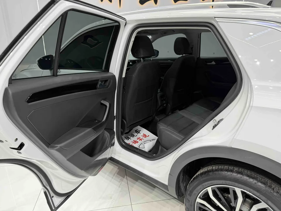 Volkswagen T-Roc TANG 2022 280TSI DSG 2WD Comfort PLUS 2022 — thumbnail 5