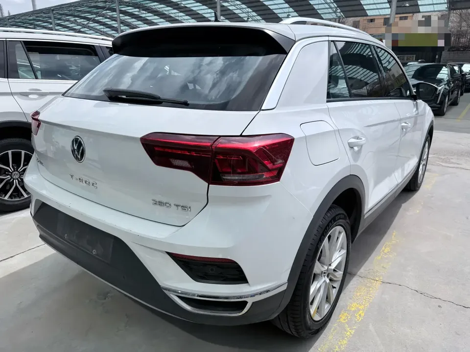 Volkswagen T-Roc TANG 2022 280TSI DSG 2WD Elite PLUS 2023 — миниатюра 2
