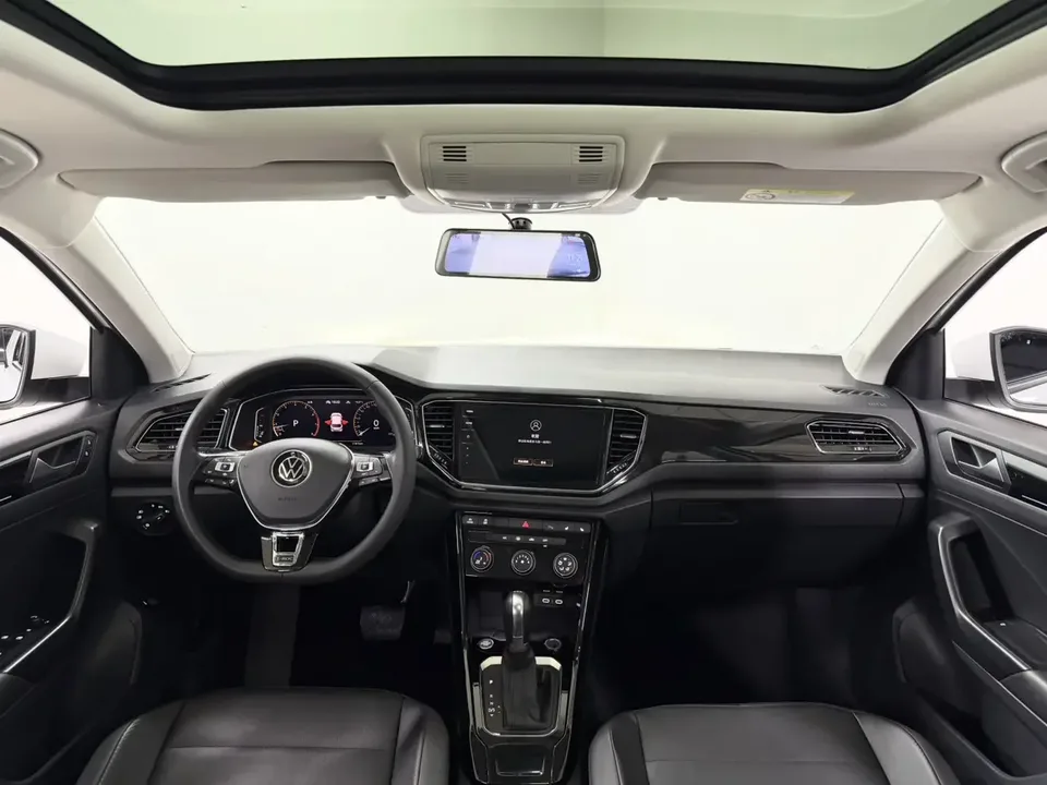 Volkswagen T-Roc TANG 2021 280TSI DSG 2WD Comfort Smart Edition 2022 — thumbnail 4