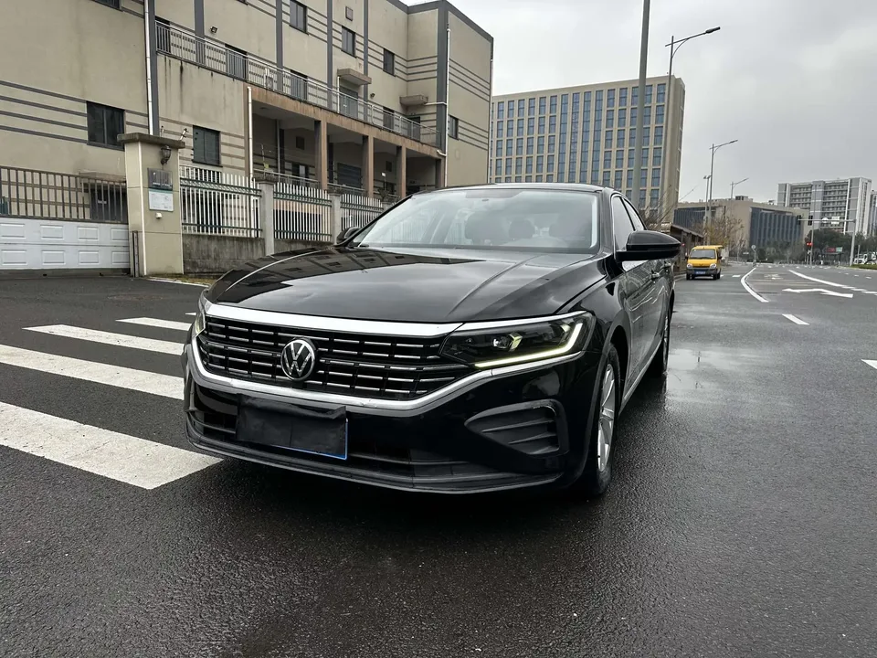 Volkswagen Passat Passat 2022 280TSI Elite Edition 2022 — photo 1, buy with delivery to Moscow