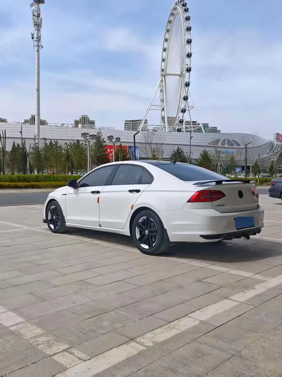Volkswagen Lamando Lingdu 2021 280TSI DSG Comfort Edition 2022 — thumbnail 4