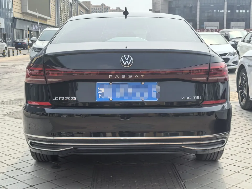 Volkswagen Passat Passat 2023 Modified 280TSI Business Edition 2023 — thumbnail 2