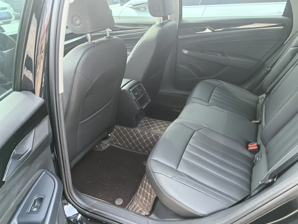 Volkswagen Passat Passat 2023 Modified 280TSI Business Edition 2023 — thumbnail 3