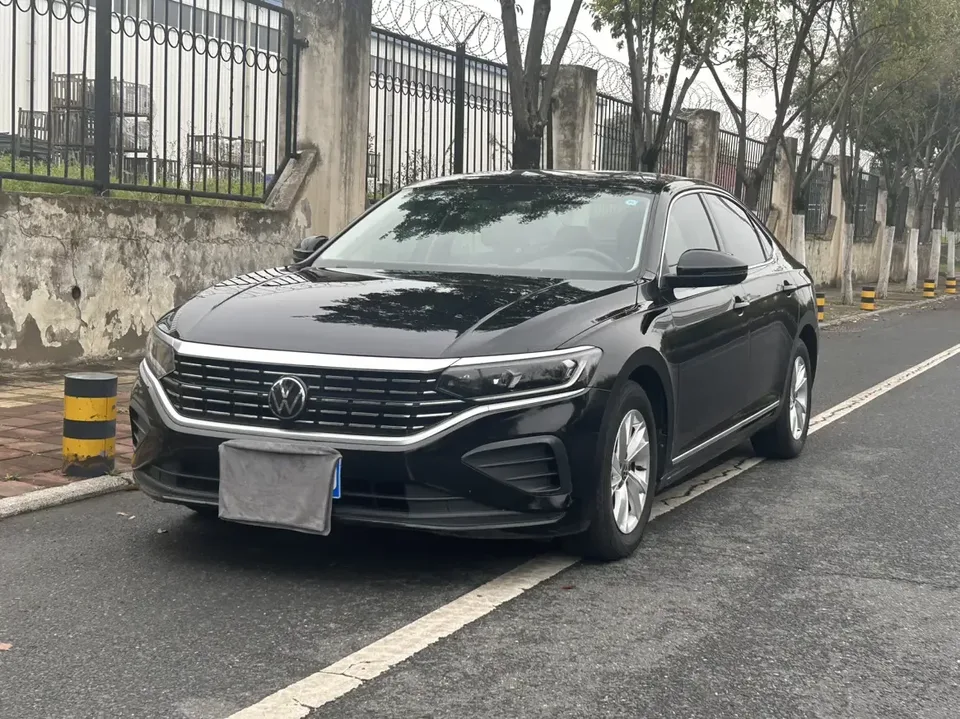 Volkswagen Passat Passat 2023 Modified 280TSI Business Edition 2023 — photo 1, buy with delivery to Moscow