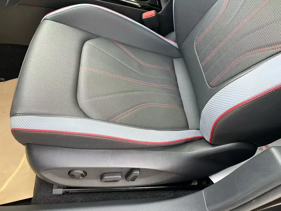 Volkswagen Lamando Lingdu 2023 Lingdu L 280TSI DSG Hot Edition 2024 — thumbnail 5