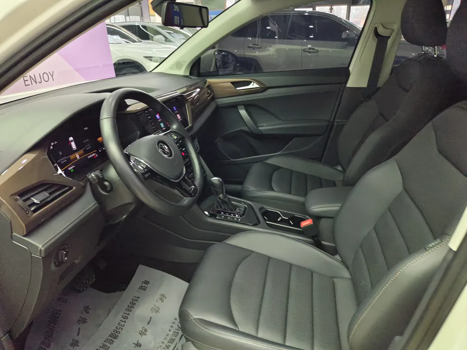 Volkswagen Tharu tuyue 2022 280TSI 2WD Deluxe Edition 2023 — миниатюра 5