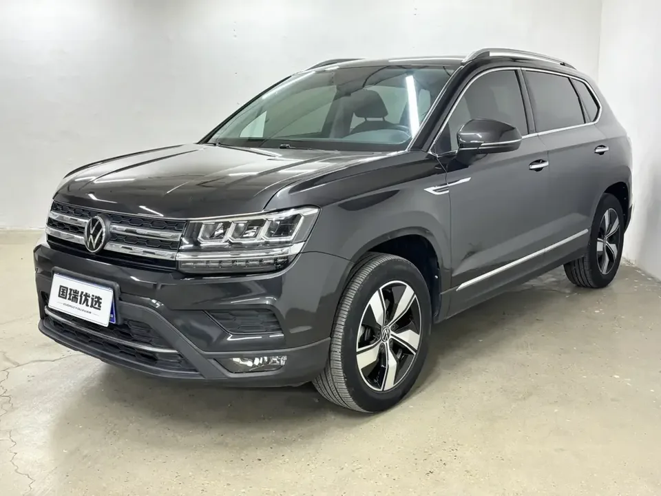 Volkswagen Tharu tuyue 2022 280TSI 2WD Deluxe Edition 2022 — photo 1, buy with delivery to Moscow