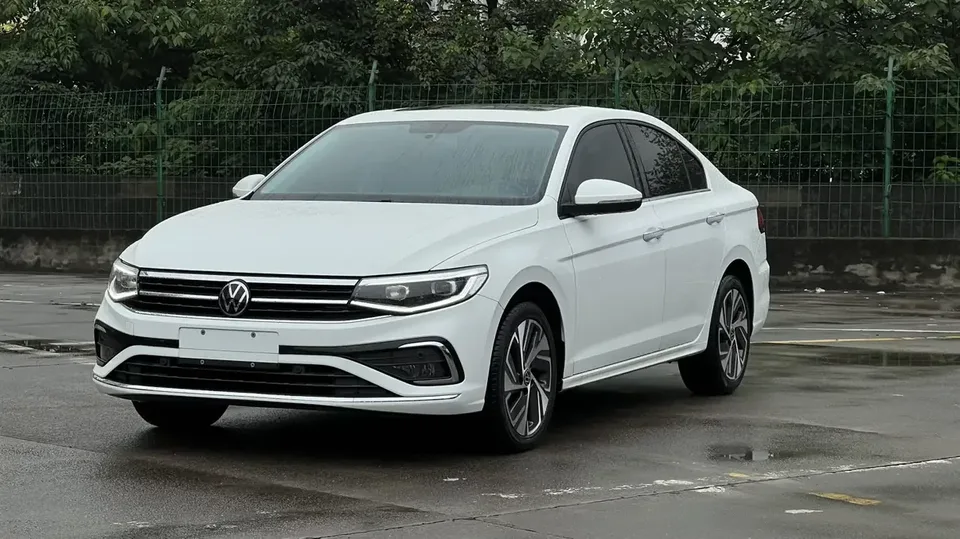 Volkswagen Bora Bora 2023 200TSI DSG Intelligent Driving Edition 2024 — photo 1, buy with delivery to Moscow
