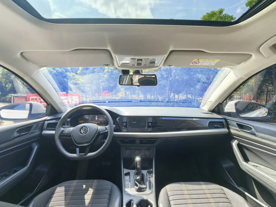 Volkswagen Lavida Lavida 2022 280TSI DSG Comfort Edition 2023 — thumbnail 3