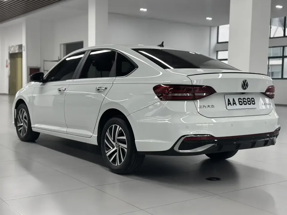 Volkswagen Lavida Lavida 2024 300TSI DSG Starry Sky Edition 2025 — thumbnail 2