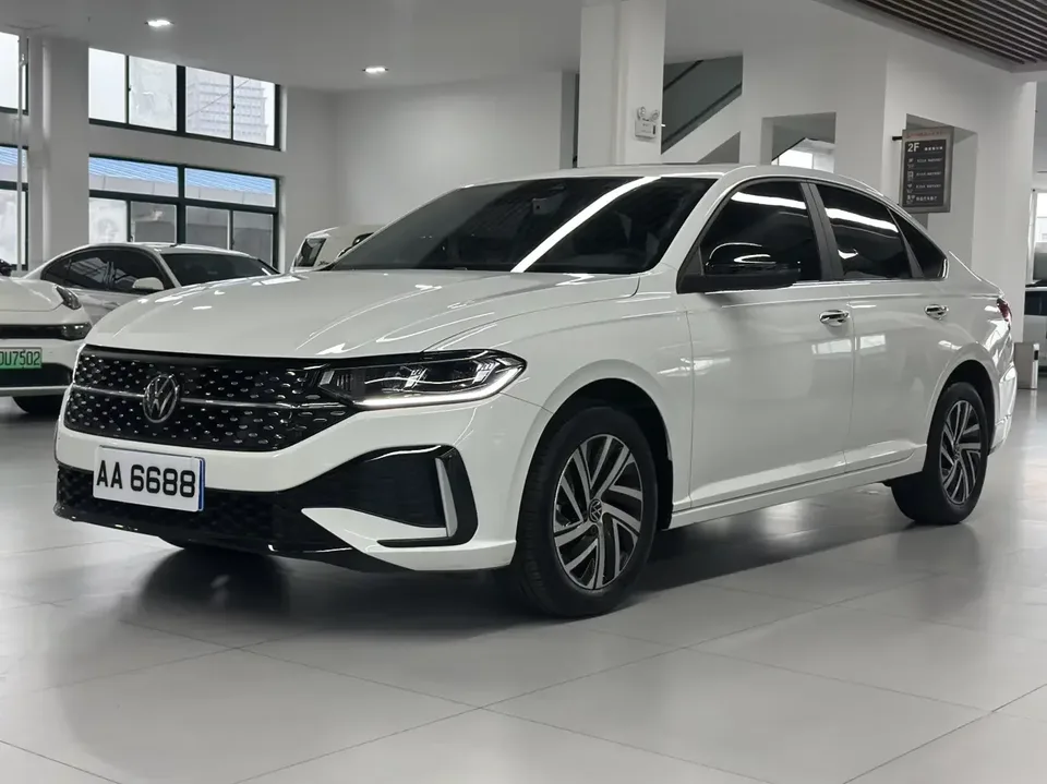 Volkswagen Lavida Lavida 2024 300TSI DSG Starry Sky Edition 2025 — photo 1, buy with delivery to Moscow