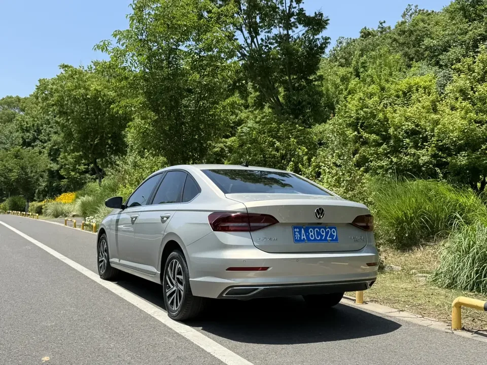 Volkswagen Lavida Lavida 2022 280TSI DSG Comfort Edition 2022 — thumbnail 4