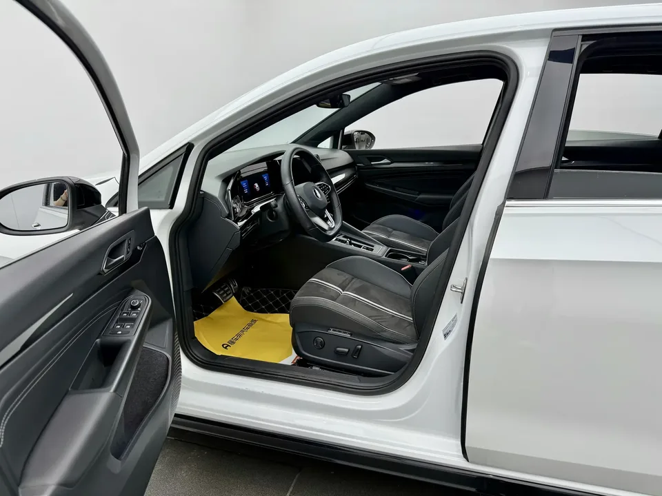 Volkswagen Golf golf 2023 280TSI DSG R-Line facelift 2023 — thumbnail 5