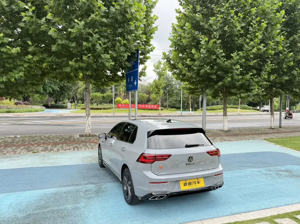 Volkswagen Golf golf 2021 280TSI DSG R-Line 2022 — thumbnail 2