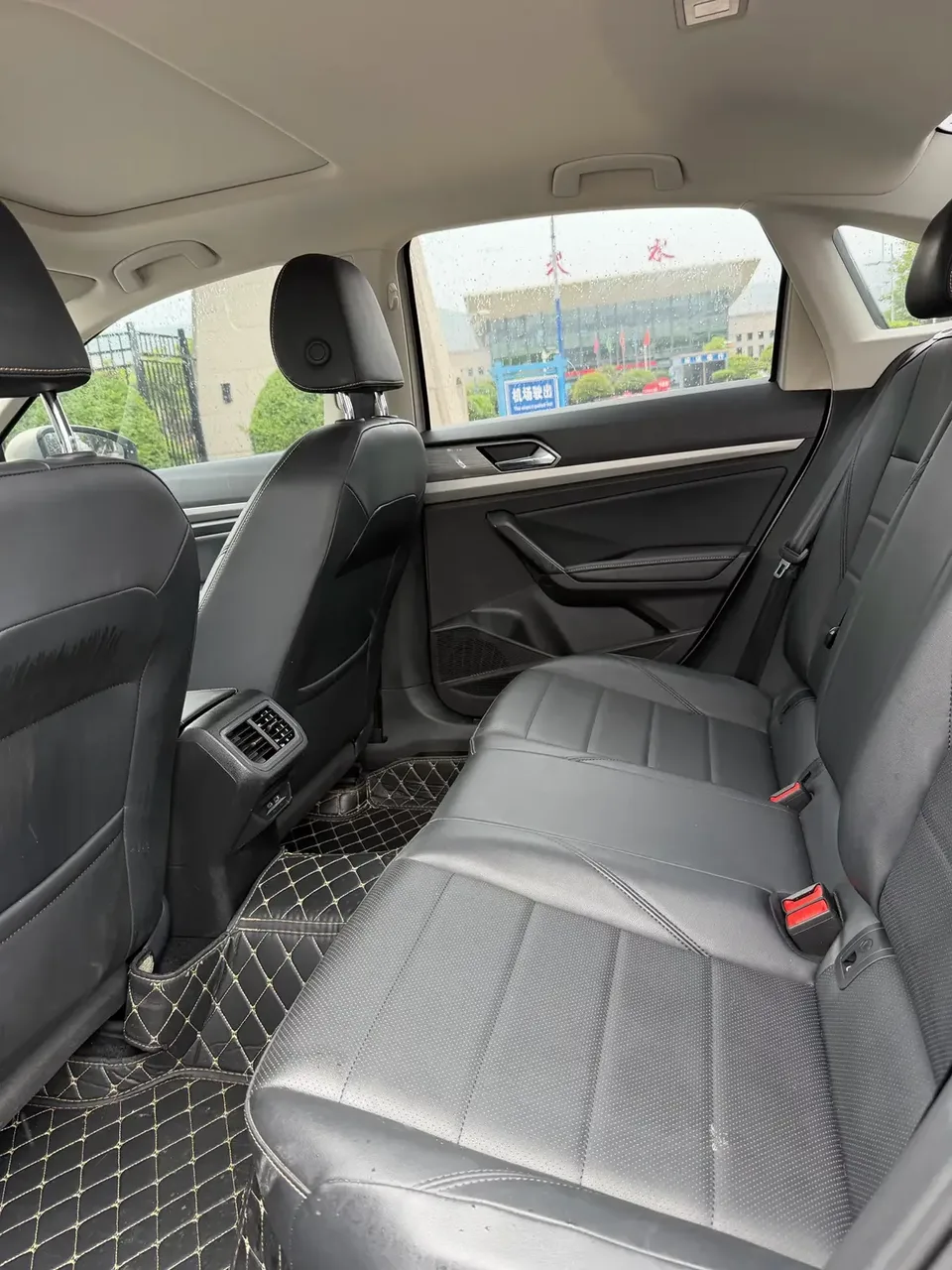 Volkswagen Lavida Lavida 2022 1.5L Automatic Comfort Edition 2022 — thumbnail 3