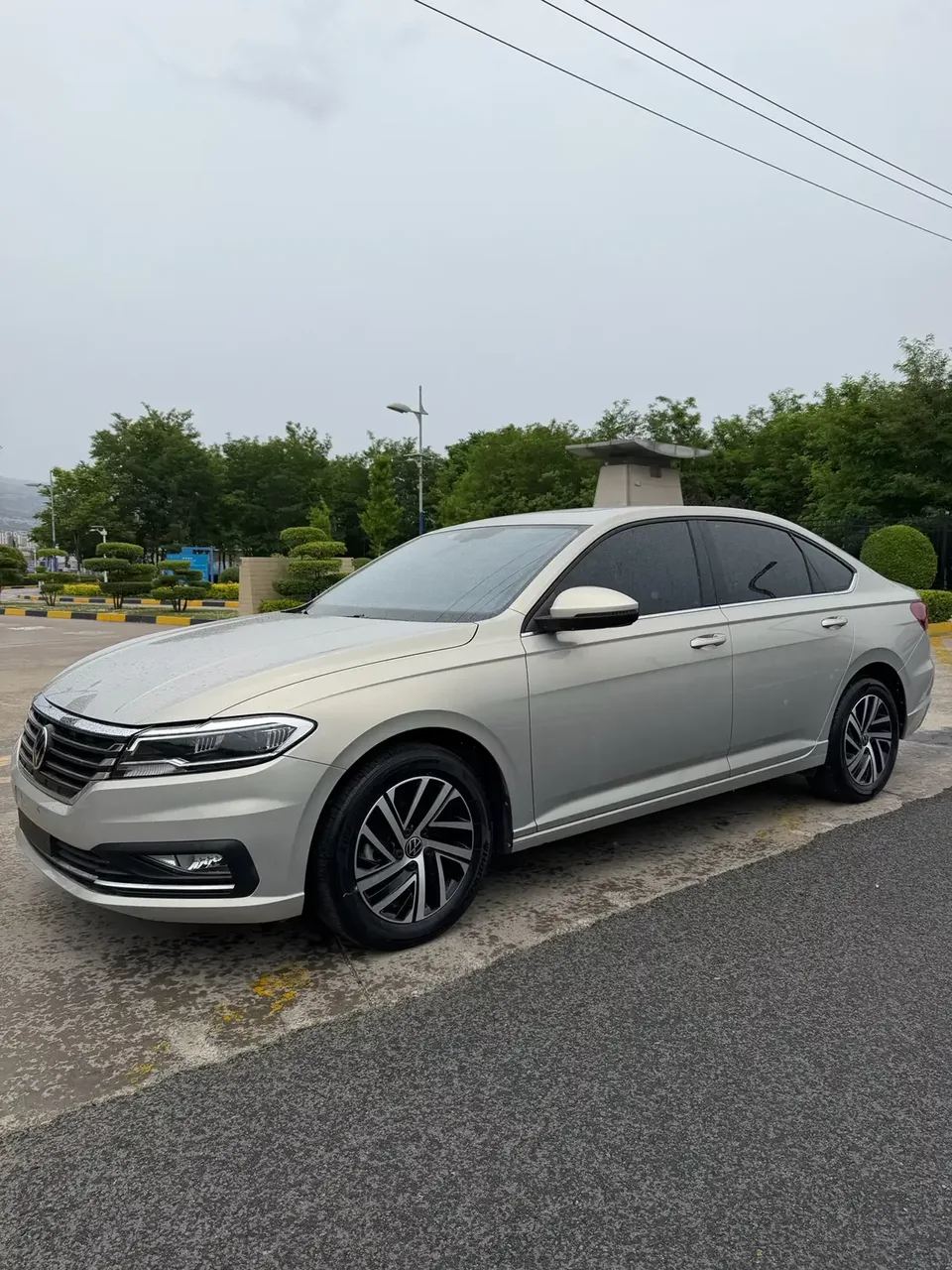 Volkswagen Lavida Lavida 2022 1.5L Automatic Comfort Edition 2022 — photo 1, buy with delivery to Moscow