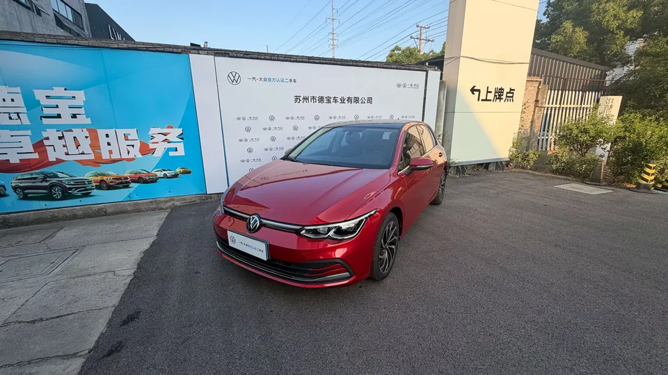Volkswagen Golf golf 2023 280TSI DSG Pro 20th Anniversary 2023 — photo 1, buy with delivery to Moscow