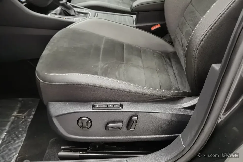 Volkswagen Sagitar Sagitar 2021 280TSI DSG Excellence Edition 2022 — thumbnail 5