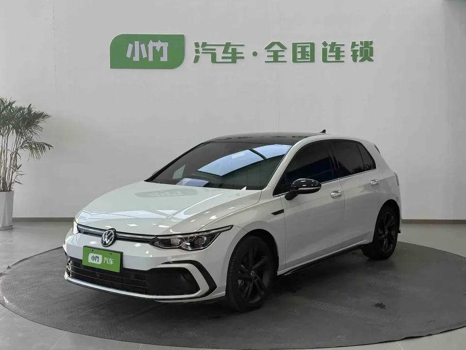 Volkswagen Golf golf 2023 280TSI DSG R-Line Lite 2023 — photo 1, buy with delivery to Moscow