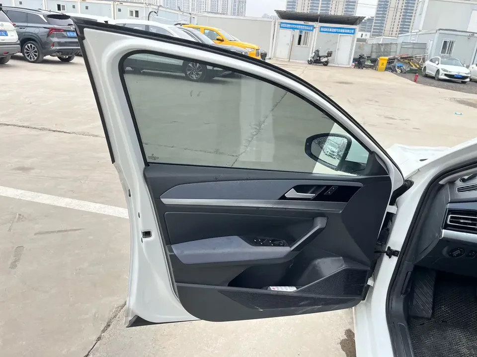 Volkswagen Lavida Lavida 2024 1.5L Automatic Deyi Edition 2024 — thumbnail 4