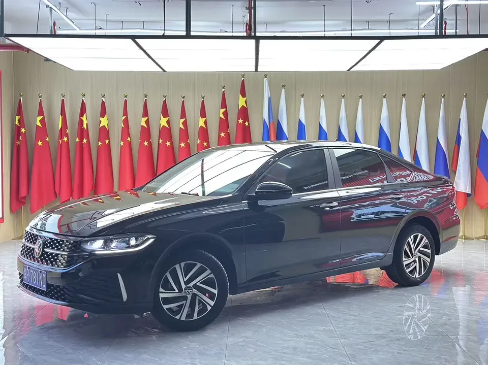 Volkswagen Lavida Lavida 2023 280TSI DSG Starry Sky Edition 2023 — photo 1, buy with delivery to Moscow