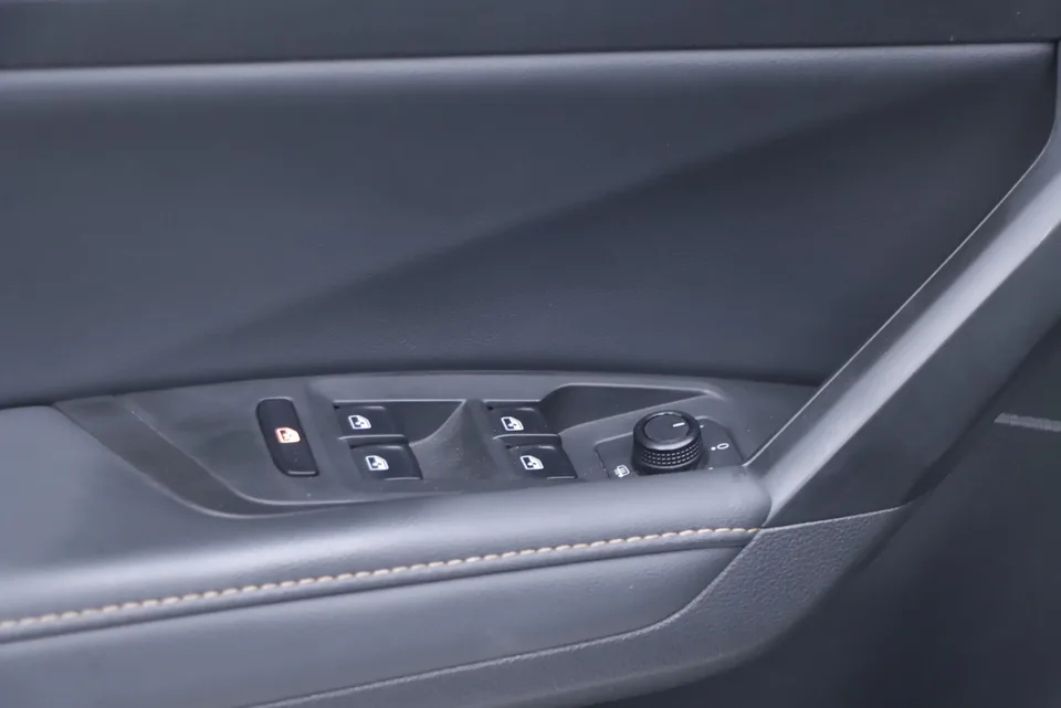 Volkswagen Lavida Lavida 2022 280TSI DSG Deluxe 2022 — миниатюра 3