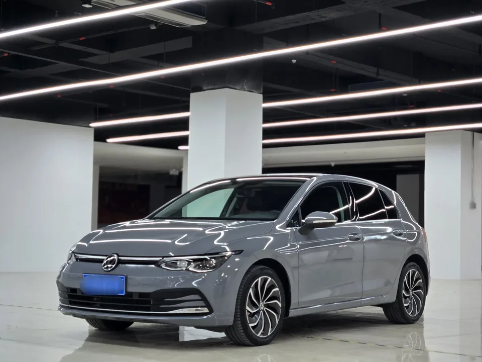 Volkswagen Golf golf 2023 280TSI DSG Pro facelift 2023 — photo 1, buy with delivery to Moscow