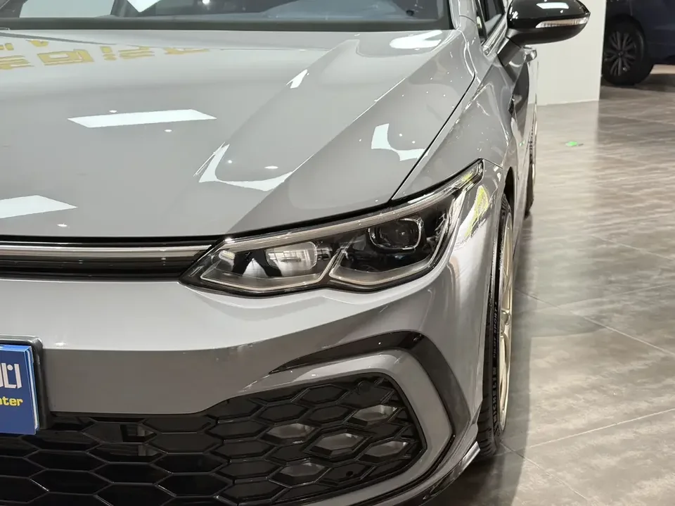 Volkswagen Golf golf 2024 280TSI DSG R-Line 50 Years Legend Edition 2024 — thumbnail 3