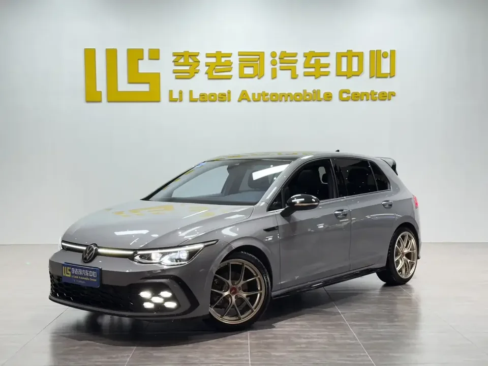Volkswagen Golf golf 2024 280TSI DSG R-Line 50 Years Legend Edition 2024 — photo 1, buy with delivery to Moscow