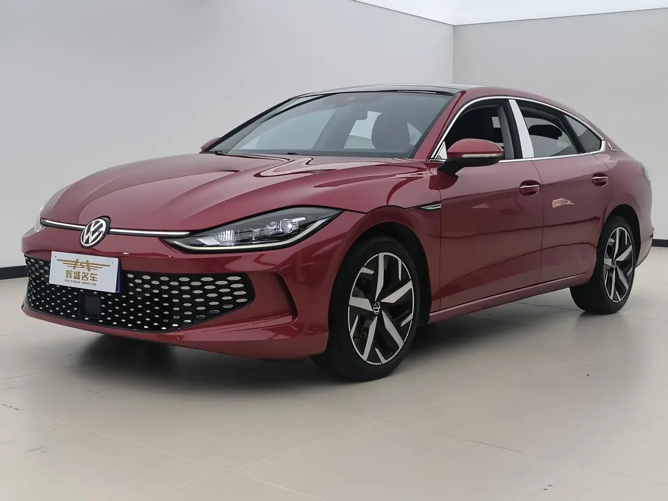 Volkswagen Lamando Lingdu 2023 Lingdu L 280TSI DSG Cool Edition 2023 — photo 1, buy with delivery to Moscow
